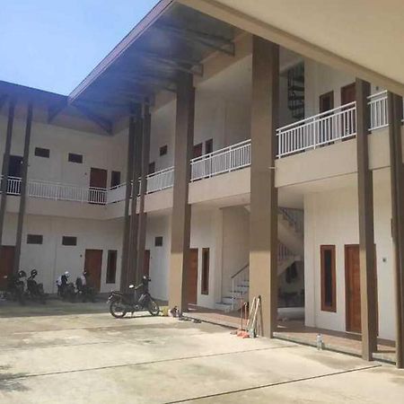 Reddoorz Near Universitas Muhammadiyah Purwokerto Kembaran Esterno foto